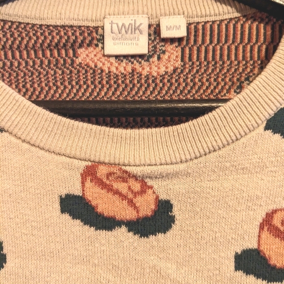 Simons Twik Cream Rosebud Sweater, M - Picture 2 of 3